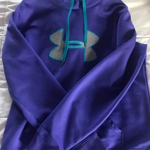 Under Armor Sweatshirt